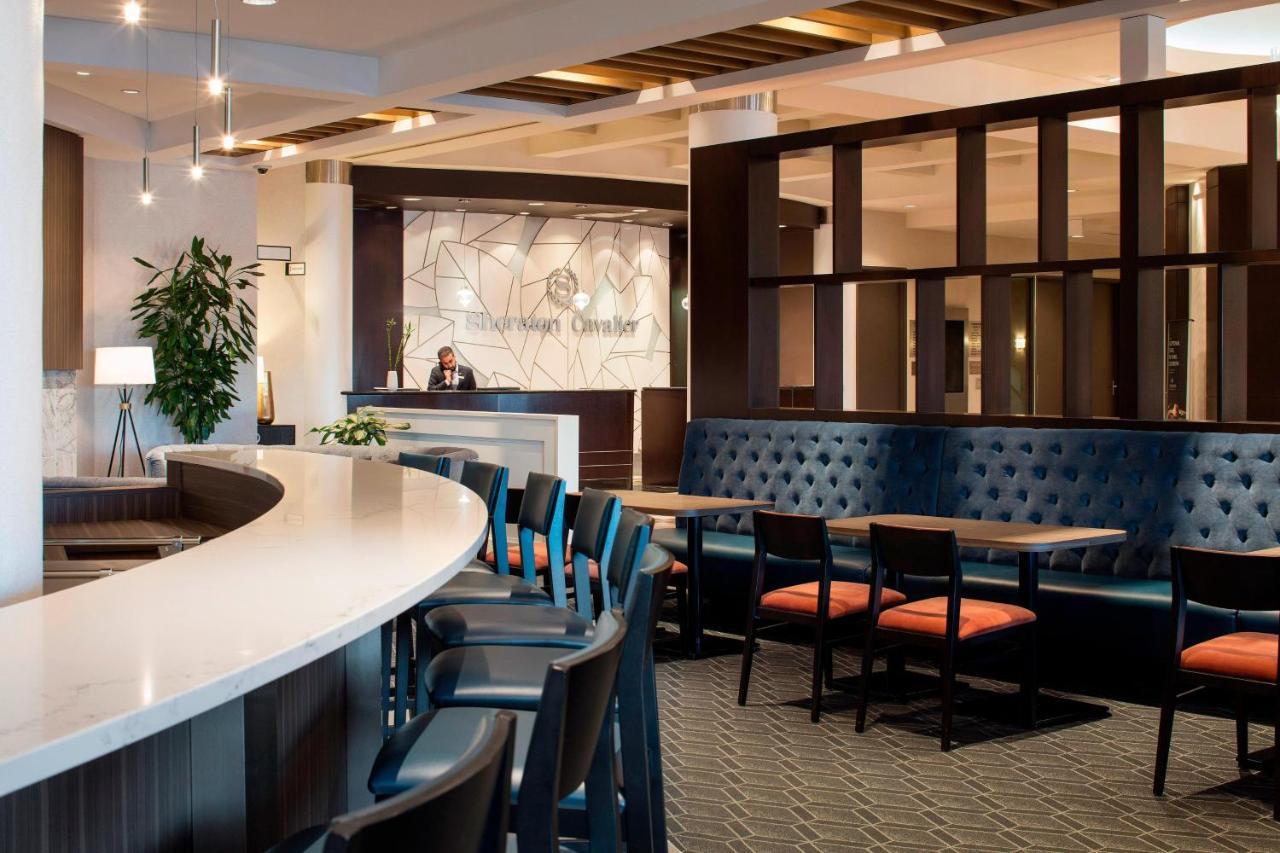 Sheraton Cavalier Calgary Hotel מראה חיצוני תמונה